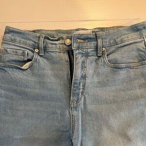 Women’s Petite Cropped Jeans